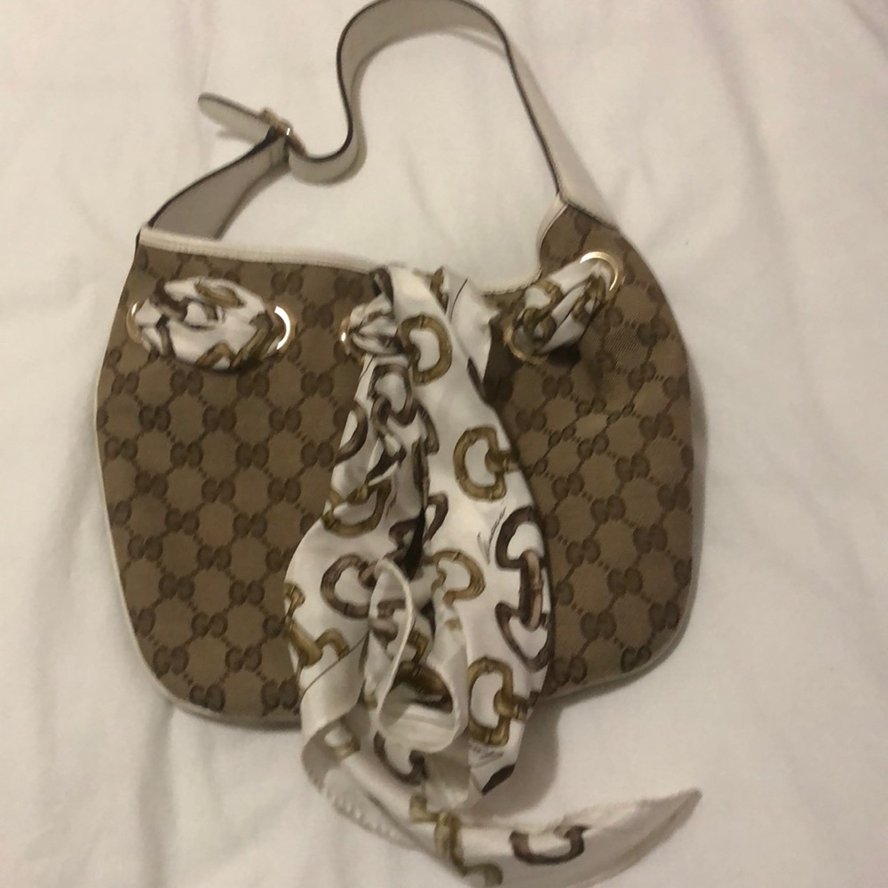 AUTHENTIC Gucci bag